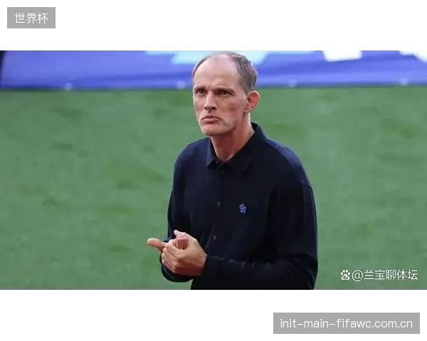 图赫尔公开表示萨卡并非100%状态，其右翼主力位置面临队内竞争。